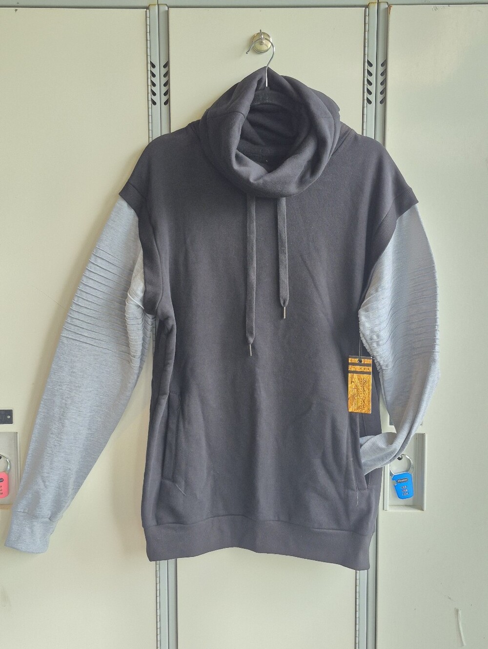 NWT Henry and William Colorblock Moto Sleeve Funnel Neck Hoodie